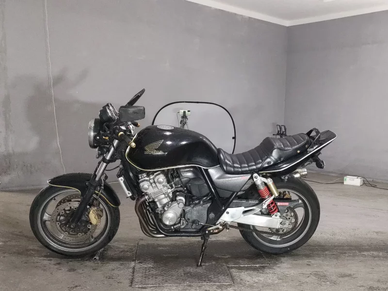 Honda CB400SFV-4