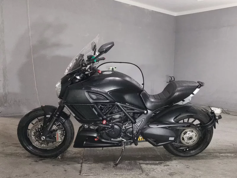 Ducati DUCATI DIAVEL DARK