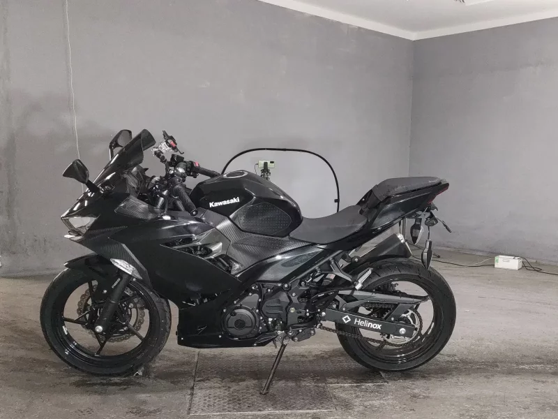 Kawasaki NINJA400