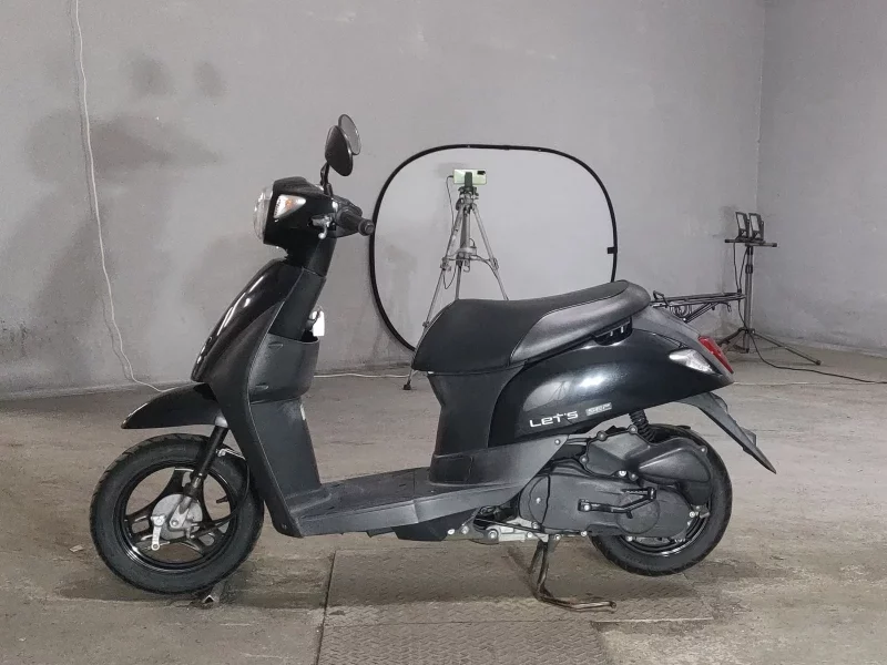 Suzuki LET S