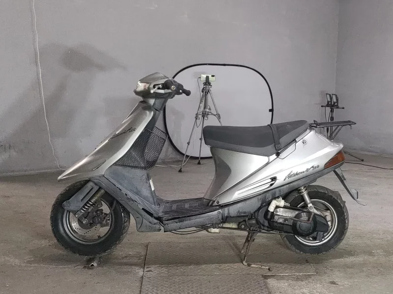 Suzuki ADDRESS V100