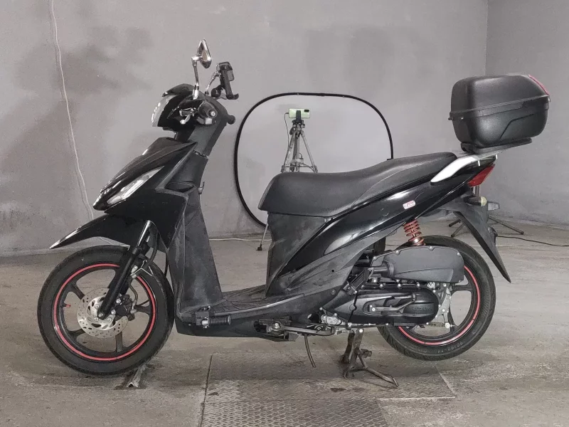 Suzuki ADDRESS V110