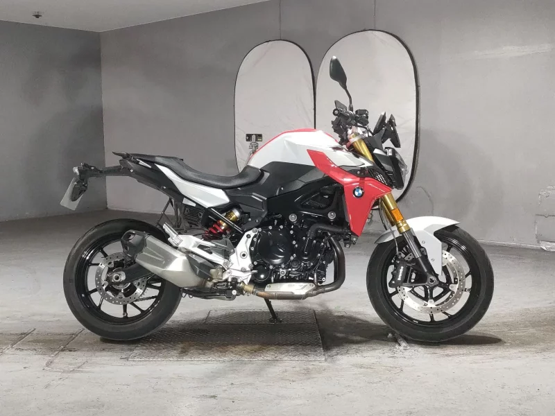 BMW  F900R лот № 5072 оценка 4  с аукциона в Японии