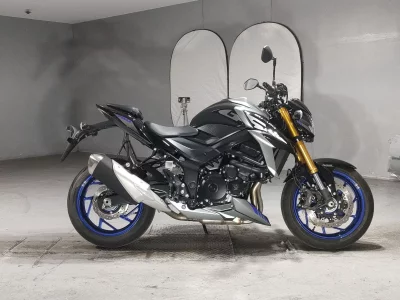 Suzuki GSX-S750