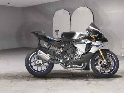 Yamaha YZF-R1M