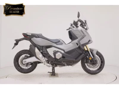 Honda X-ADV750-2