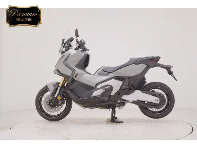 Honda X-ADV750-2