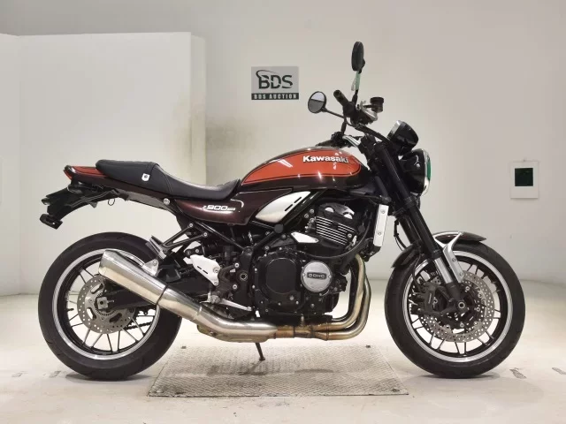 Kawasaki Z900RS лот № 2809 оценка 5  с аукциона в Японии
