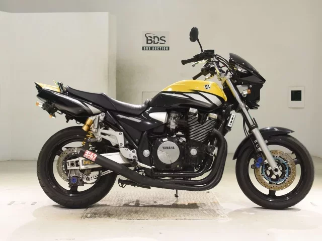 Yamaha XJR1300