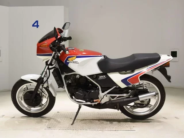 Honda MVX250F