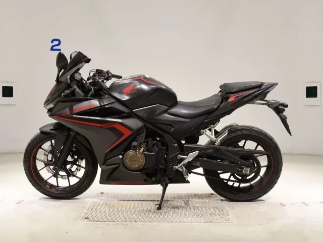 Honda CBR400R-2