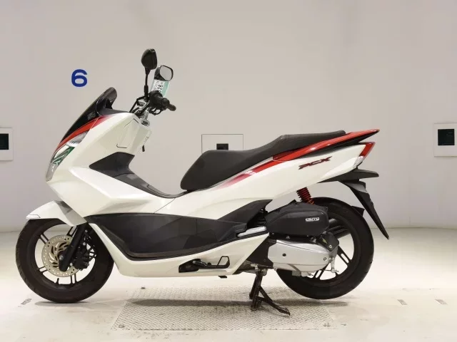 Honda PCX125-2