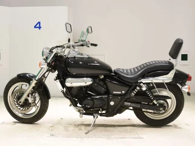 Honda MAGNA 250