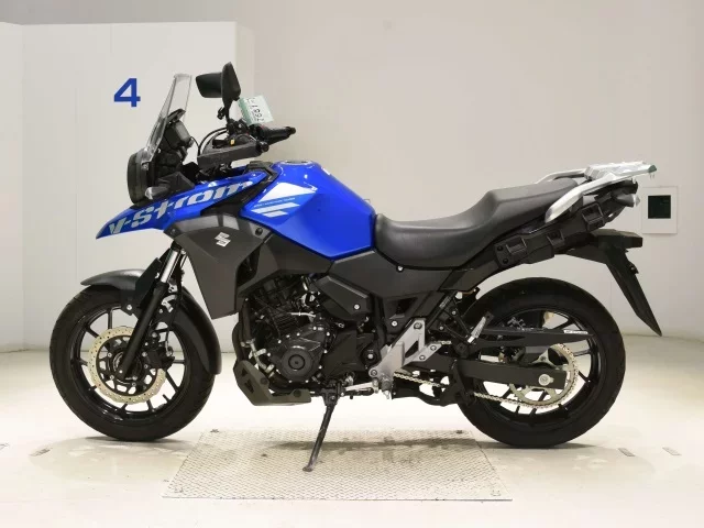 Suzuki V STROM 250A