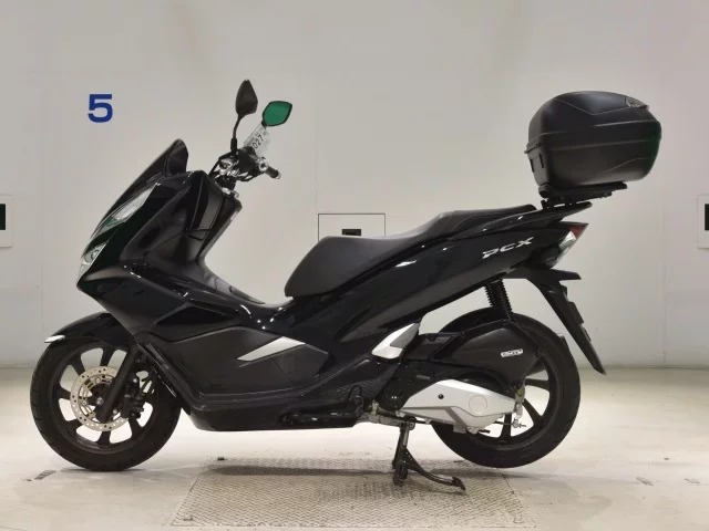 Honda PCX125-3