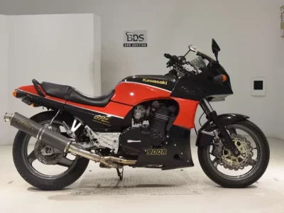 Kawasaki GPZ900R