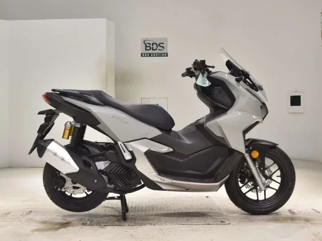 Honda ADV160