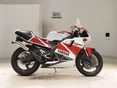 Yamaha TZR250RS