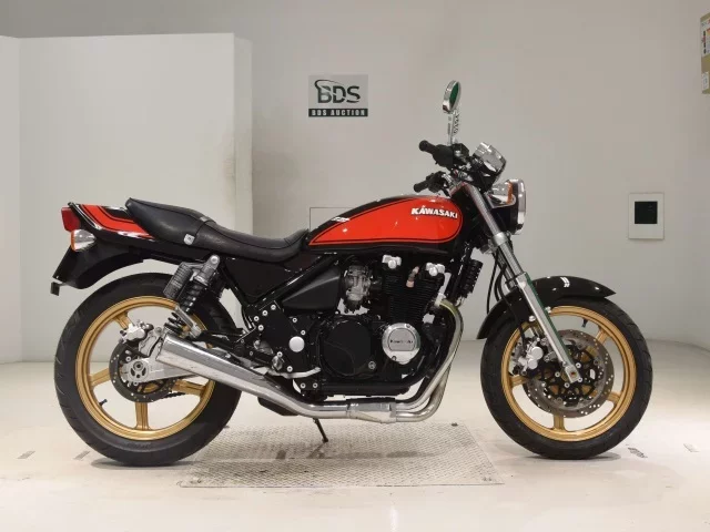 Kawasaki ZEPHYR400 лот № 0394 оценка 4  с аукциона в Японии