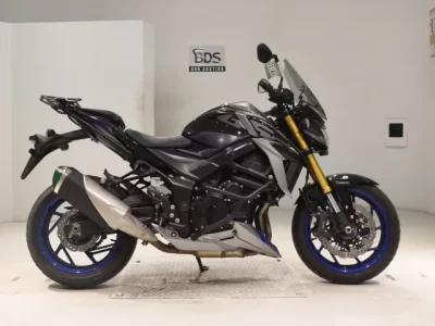 Suzuki GSX-S750