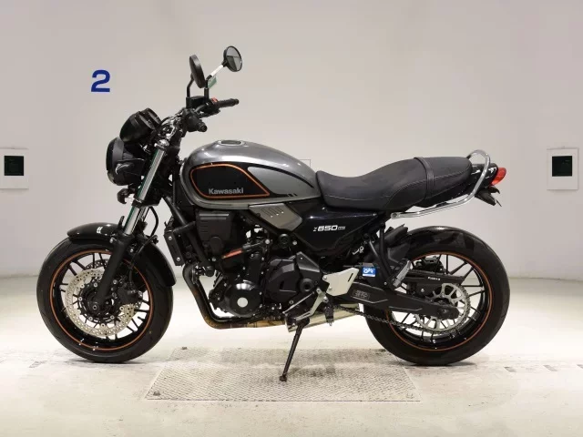 Kawasaki Z650RS