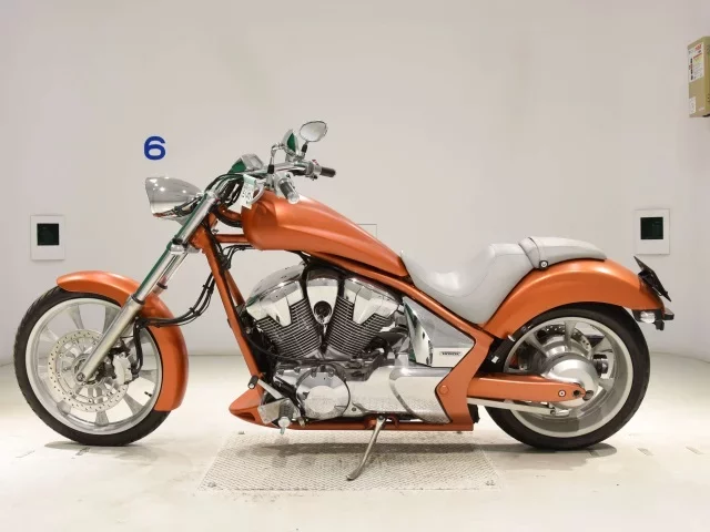 Honda VT1300CXA