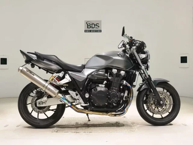 Honda CB1300SF лот № 7882 оценка 4  с аукциона в Японии