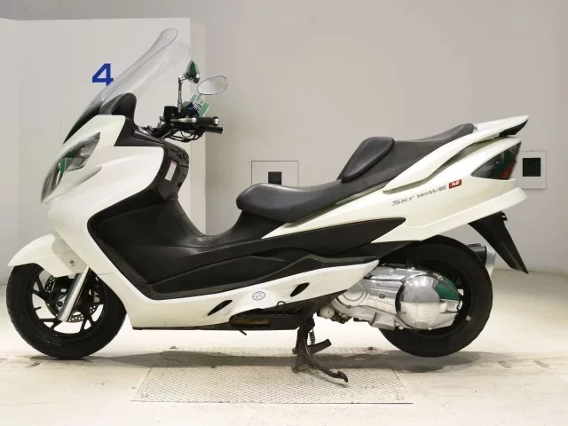 Suzuki SKYWAVE 250M