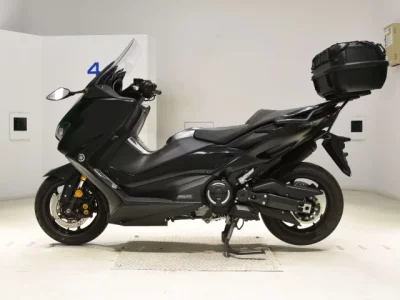Yamaha T-MAX560T лот № 5460 оценка 5  с аукциона в Японии 2