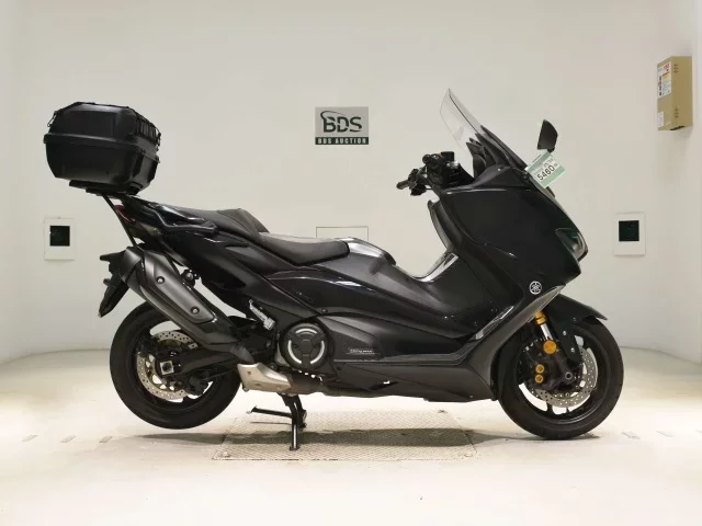 Yamaha T-MAX560T лот № 5460 оценка 5  с аукциона в Японии