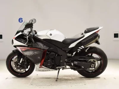 Yamaha YZF-R1  с аукциона в Японии