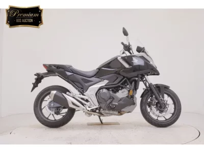 Honda NC750XD-3