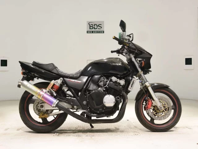 Honda CB400SFV-1 лот № 7989 оценка 4  с аукциона в Японии