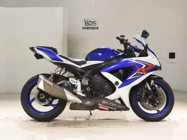 Suzuki GSX-R750 лот № 2879 оценка 4  с аукциона в Японии
