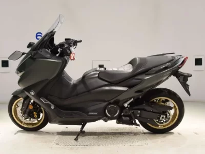 Yamaha T-MAX560  с аукциона в Японии