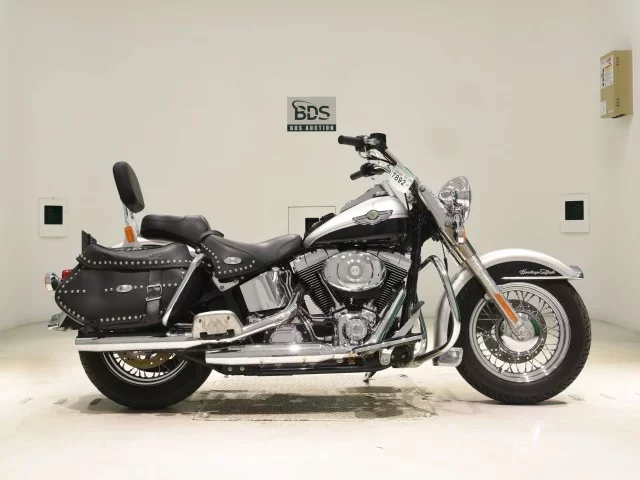 Harley-Davidson HARLEY FLSTC1450 лот № 7892 оценка 4  с аукциона в Японии