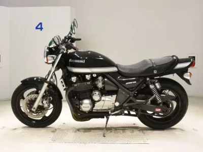 Kawasaki ZEPHYR1100  с аукциона в Японии