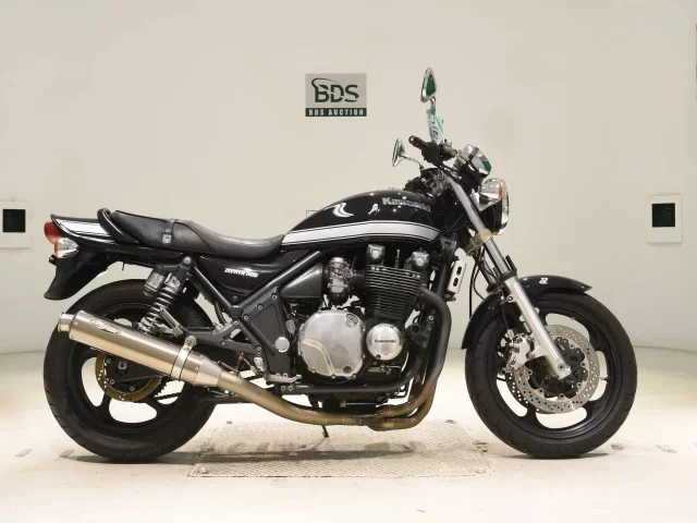 Kawasaki ZEPHYR1100 лот № 7912 оценка 4  с аукциона в Японии