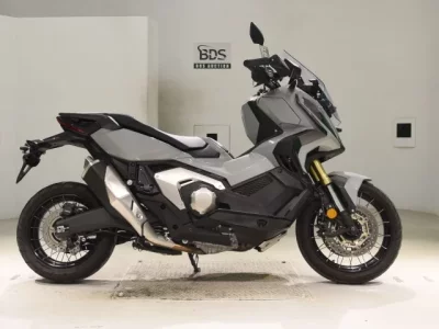Honda X-ADV750-2