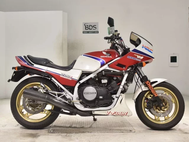 Honda VF750F