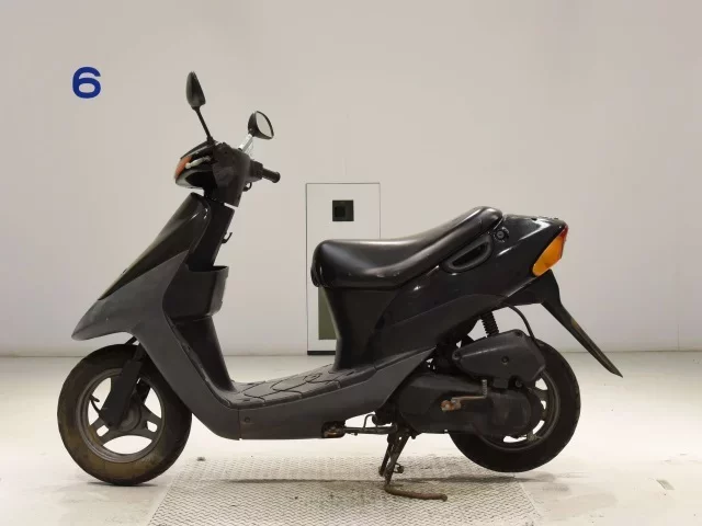 Suzuki LET S2