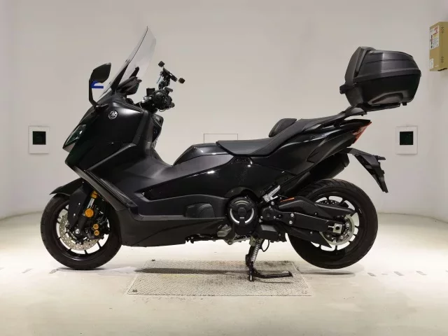 Yamaha T-MAX560T
