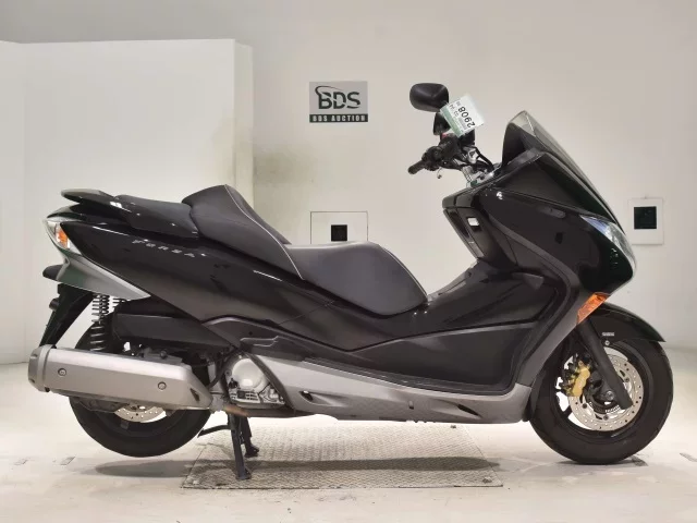 Honda FORZA ABS лот № 2908 оценка 4  с аукциона в Японии