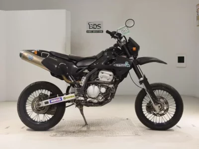 Kawasaki D-TRACKER