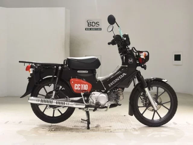 Honda CROSS CUB 110-3