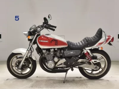 Kawasaki ZEPHYR400  с аукциона в Японии