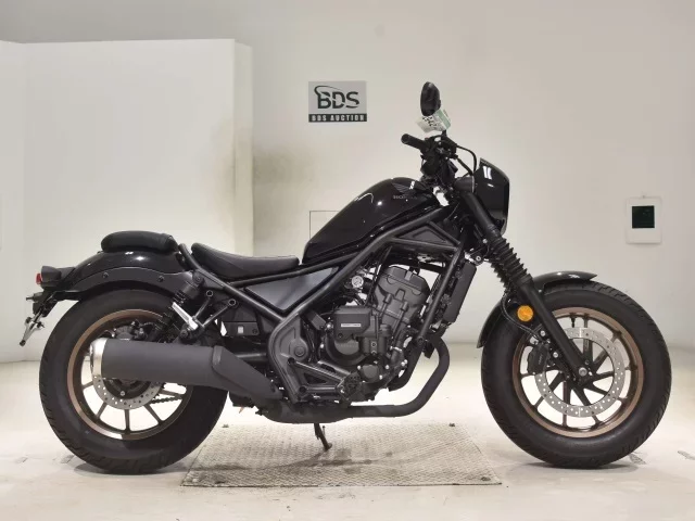 Honda REBEL 250SE CLUTCH лот № 2942 оценка 7  с аукциона в Японии
