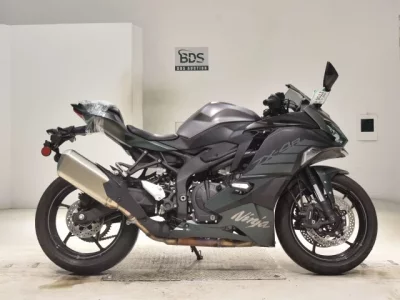 Kawasaki ZX-4R SE