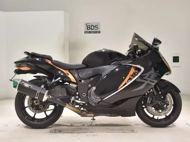 Suzuki HAYABUSA -3 лот № 2827 оценка 5  с аукциона в Японии