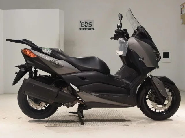 Yamaha X-MAX250A лот № 0324 оценка 4  с аукциона в Японии